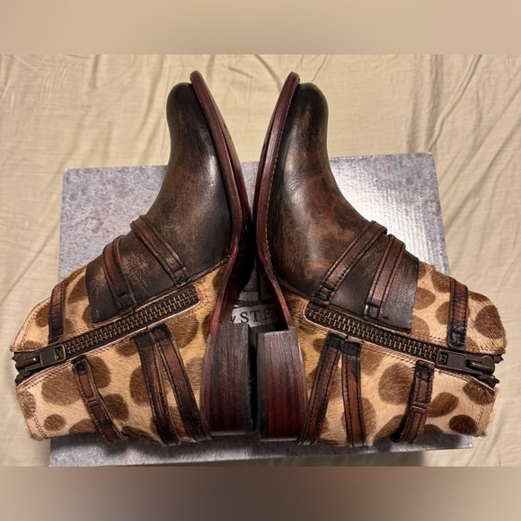 Freebird Size 10 Belfast Leather Leopard Brown Buckle Women Boots Used - Picture 5 of 8